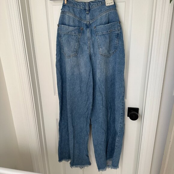 We The Free Old West Slouchy Jeans in Canyon Wash Size 28 - Picture 5 of 7